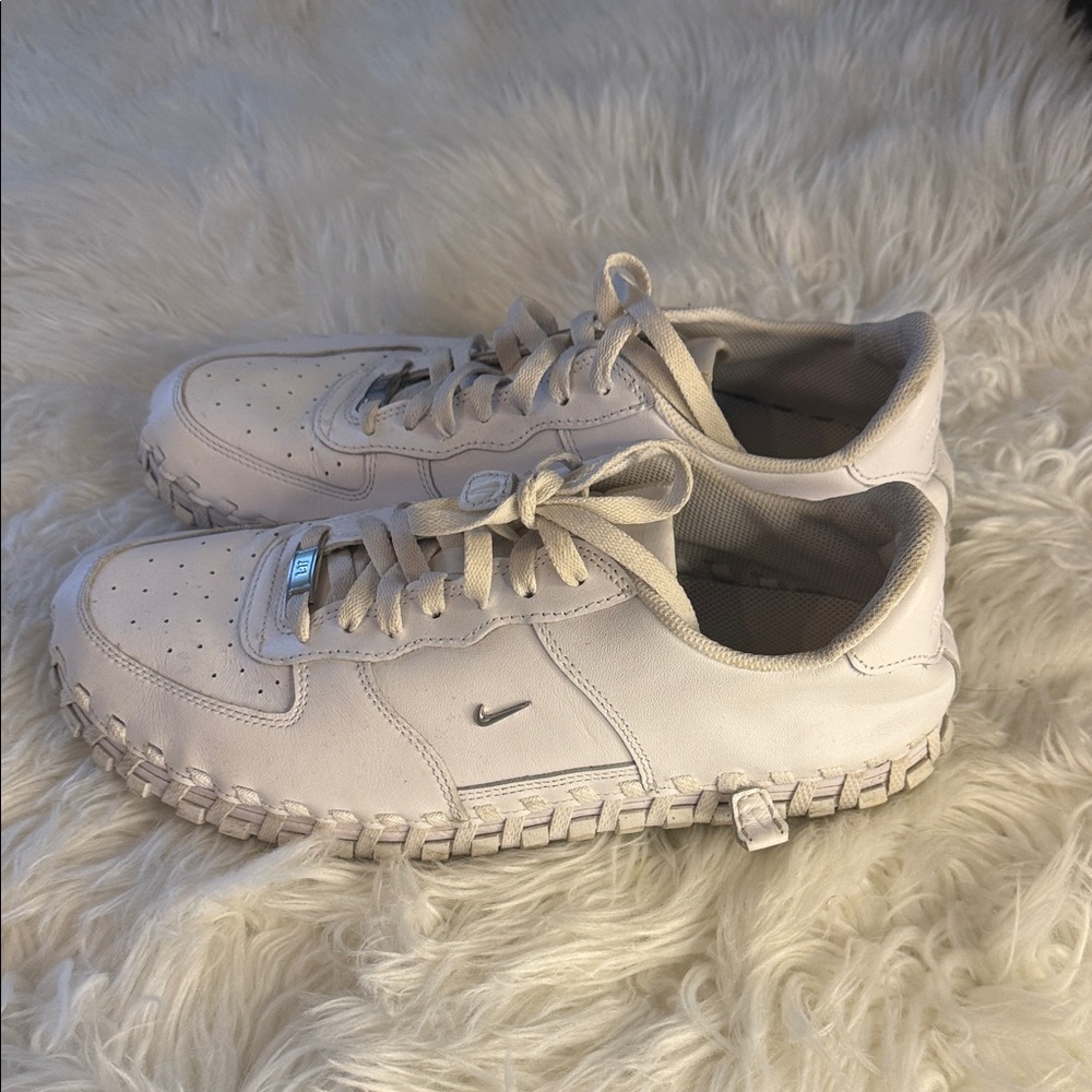 Nike White Sneakers with Textured Sole